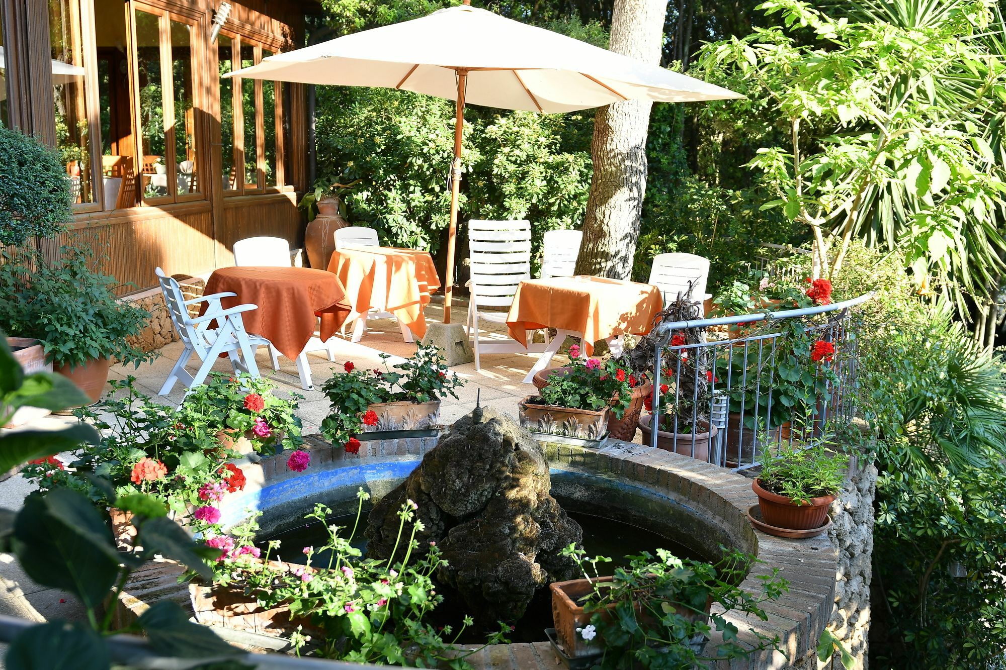 Hotel La Rosa Del Tirreno Livorno Exterior photo
